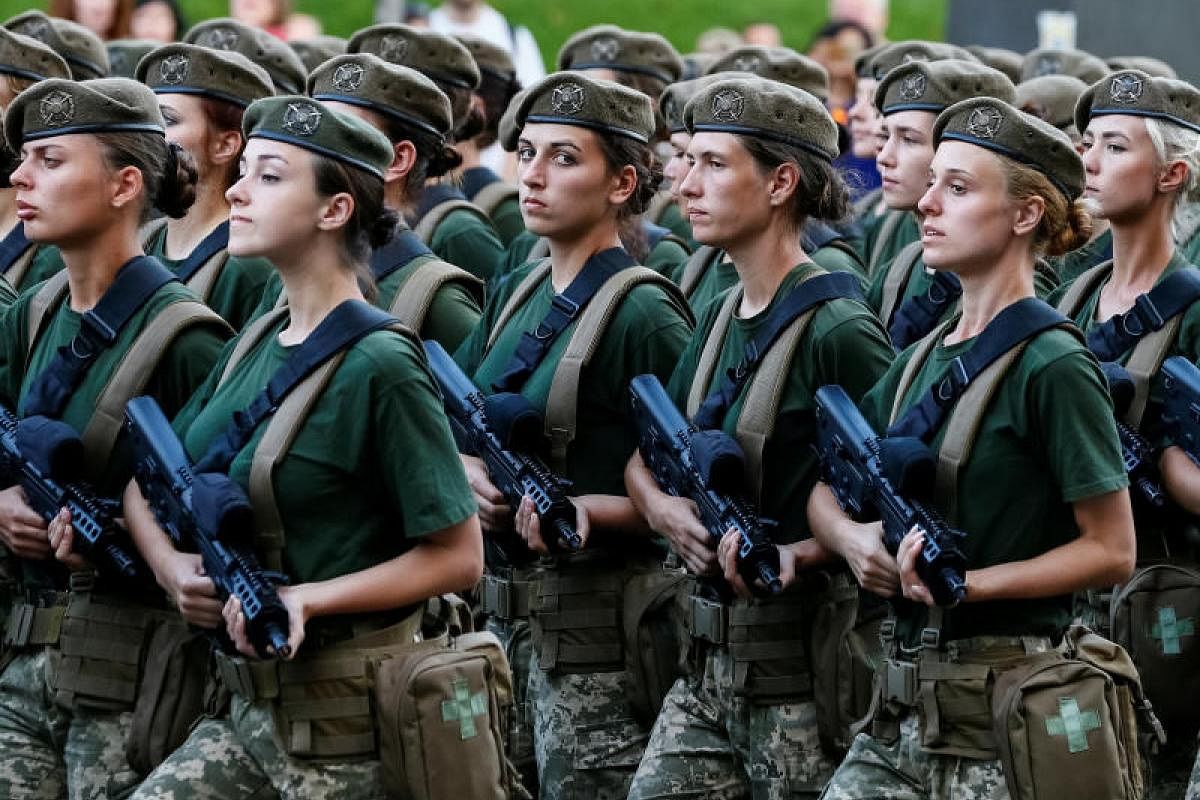 Ukrainian armed forces. Женщины военные. Женщины в армии. Женская армия.