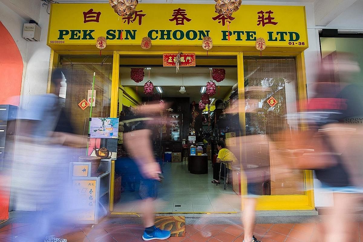 Locals and tourists, young and old, walk into Pek Sin Choon in Mosque Street to buy tea despite the company mainly operating as a wholesale distributor, and each demographic has its preferred blend of tea.