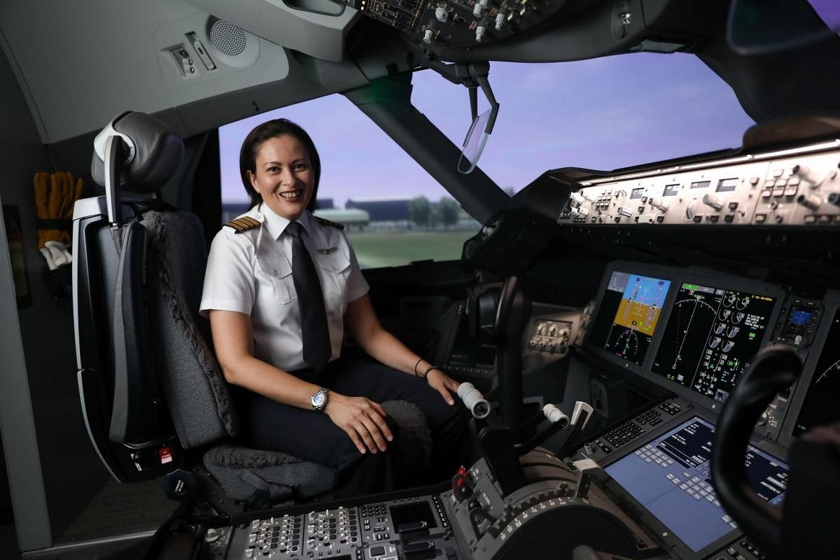 Captain Vanessa Ess is the first female to make it into SilkAir’s cadet pilot programme in 2001 and also the first female pilot to graduate from Singapore Flying College. 