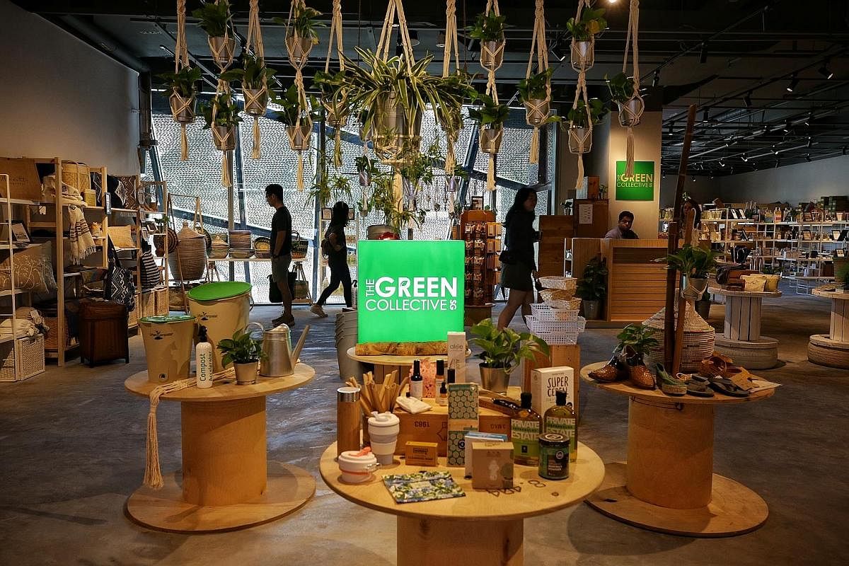 The Green Collective is a multi-brand concept store housing eco brands that sell sustainable and socially conscious products. Funan's smart directories can help shoppers map their way through the mall and also get product information.