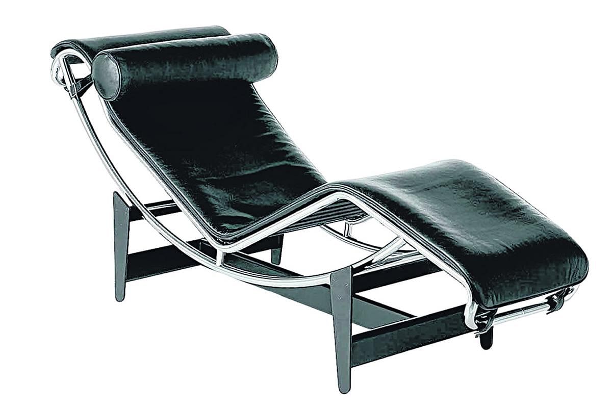Lc4 Chaise Longue by Cassina.