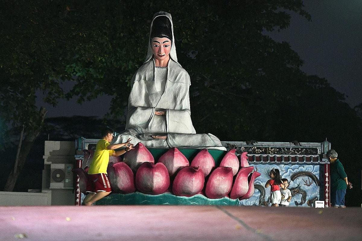 A memorial (left) dedicated to Aw Boon Haw, and a diorama (right) depicting Tripitaka, a protagonist in Journey To The West, resisting attempts by spider spirits to seduce him.