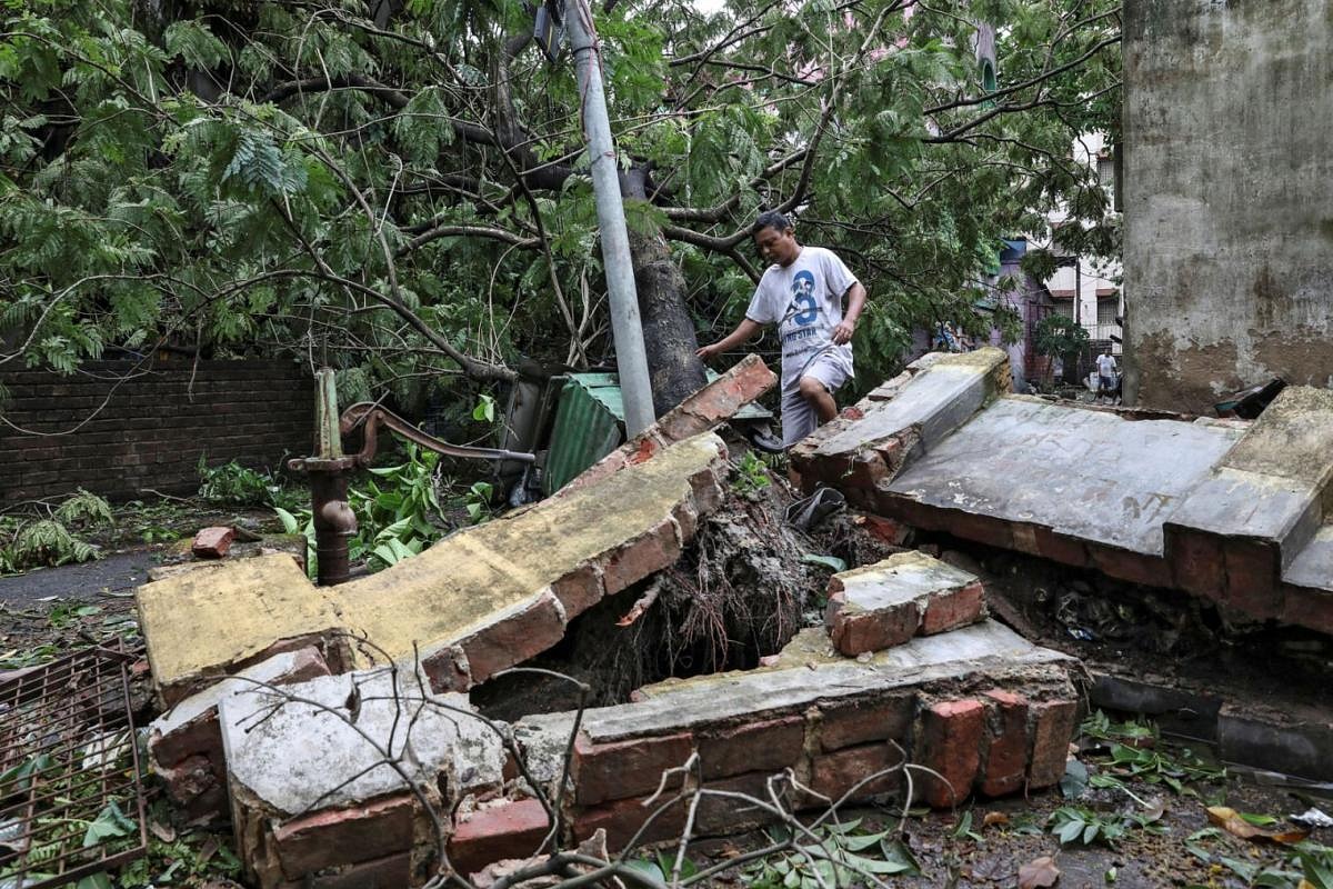 In Pictures: Cyclone Amphan Batters India And Bangladesh | The Straits ...