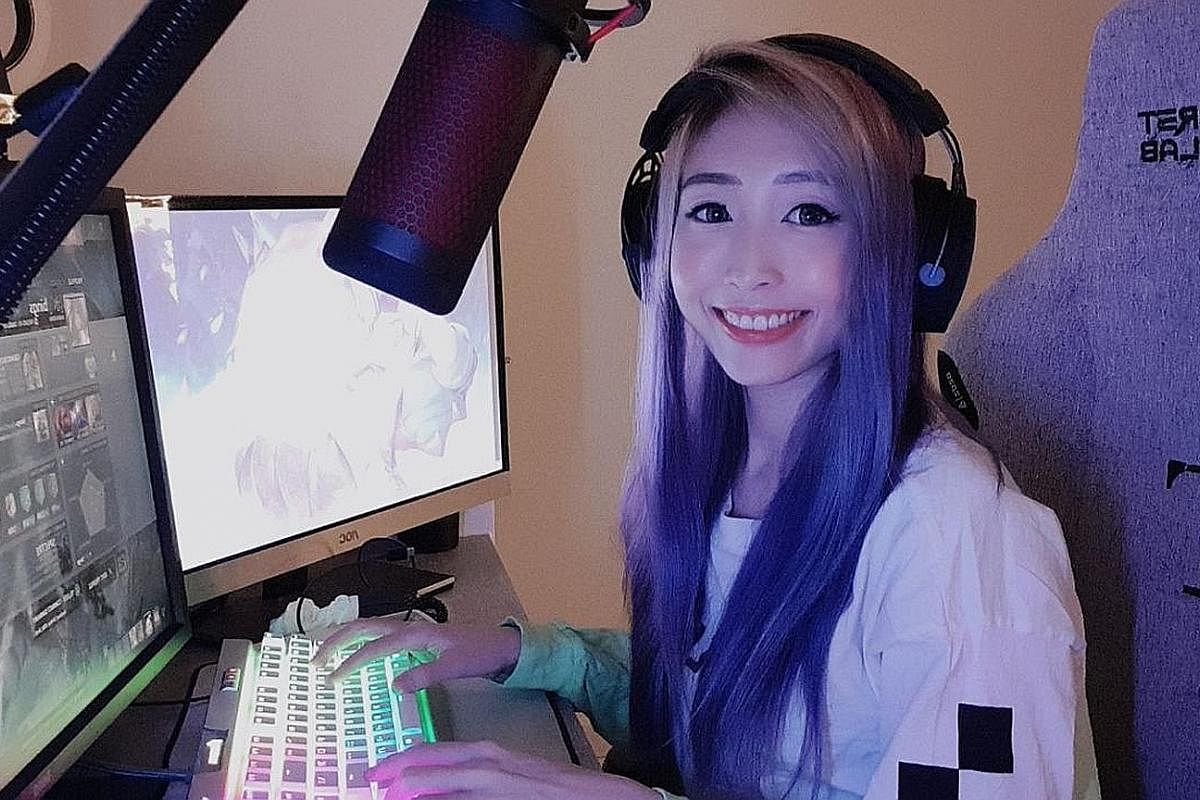 Twitch streamer Kochi streams her process of creating animation. She has more than 700 followers under her animated persona. Ms Amanda Lim (left) was let go as a make-up artist at Universal Studios Singapore this year and turned to live-streaming ful