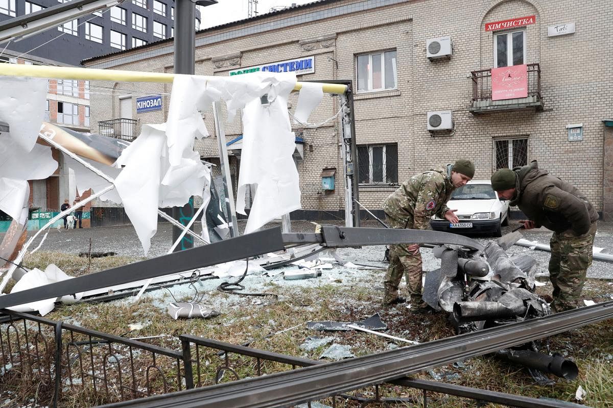 После событий на украине. Разрушения на Украине. Захват белого дома.