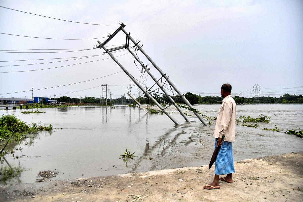 In Pictures: Dozens Killed As Monsoon Storm Hits Bangladesh And India ...