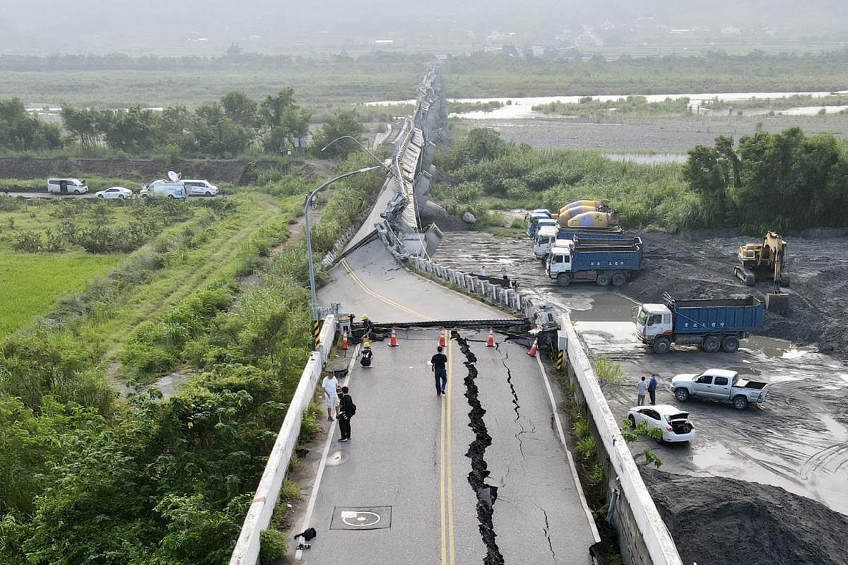 In Pictures Aftermath Of A 6 8 Magnitude Earthquake That Hit Taiwan On   1 