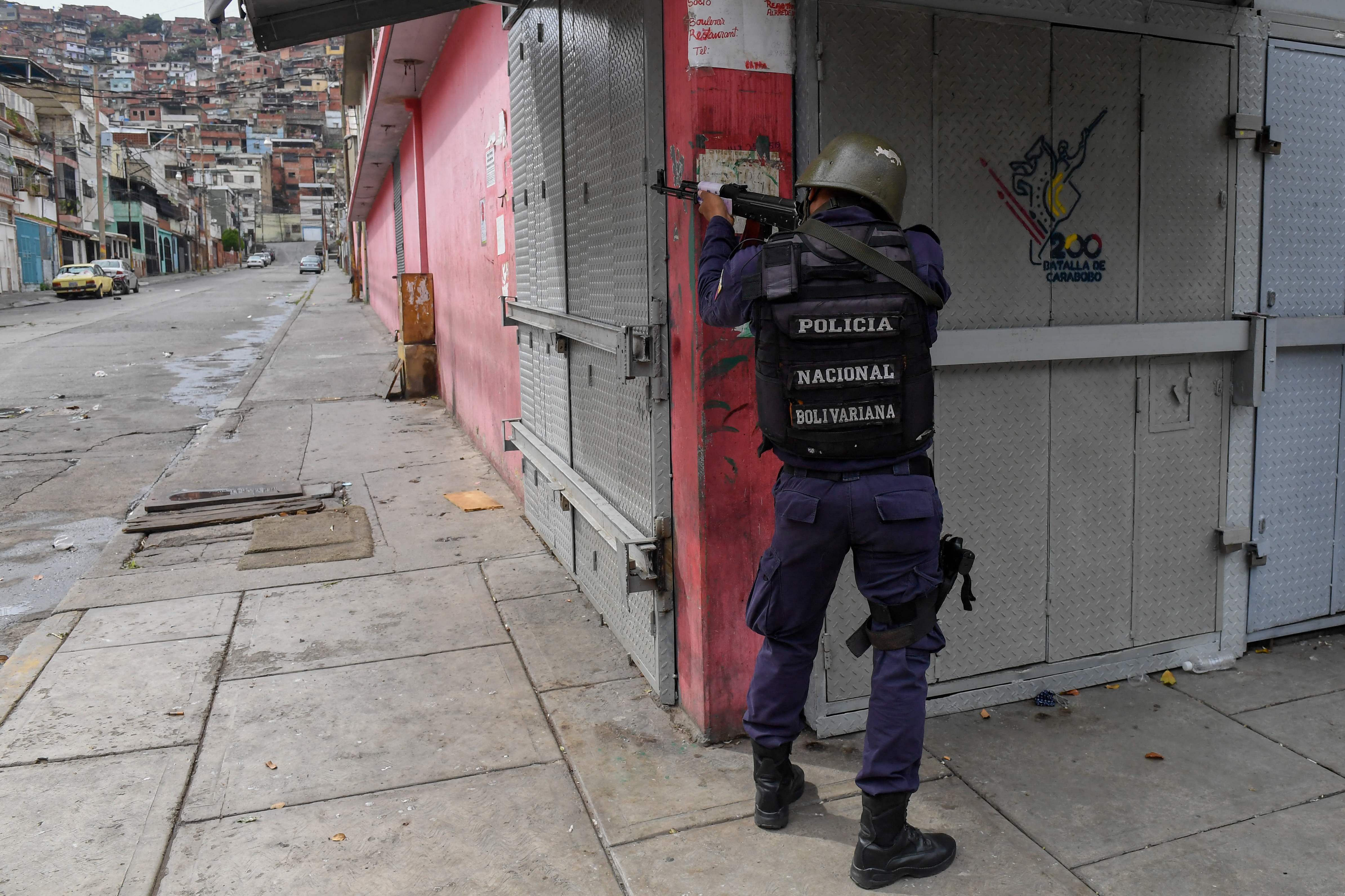 Clashes Between Venezuelan Police And Gangs Leave 26 Dead | The Straits ...